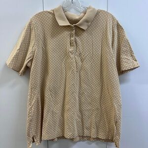 Great Condition White Stag Short Sleeve Polka Dot Collared Shirt